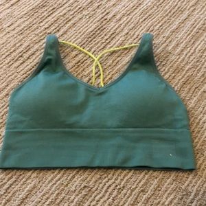 Size medium puma sports bra